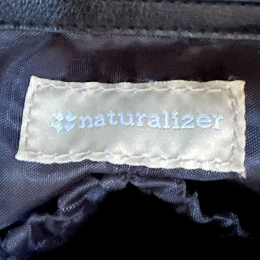Naturalizer chic versatile